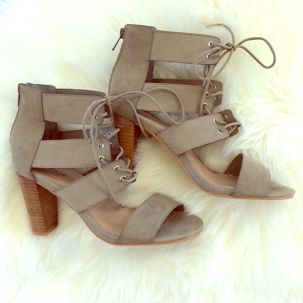 Torrid Khaki Heel Tie Shoes